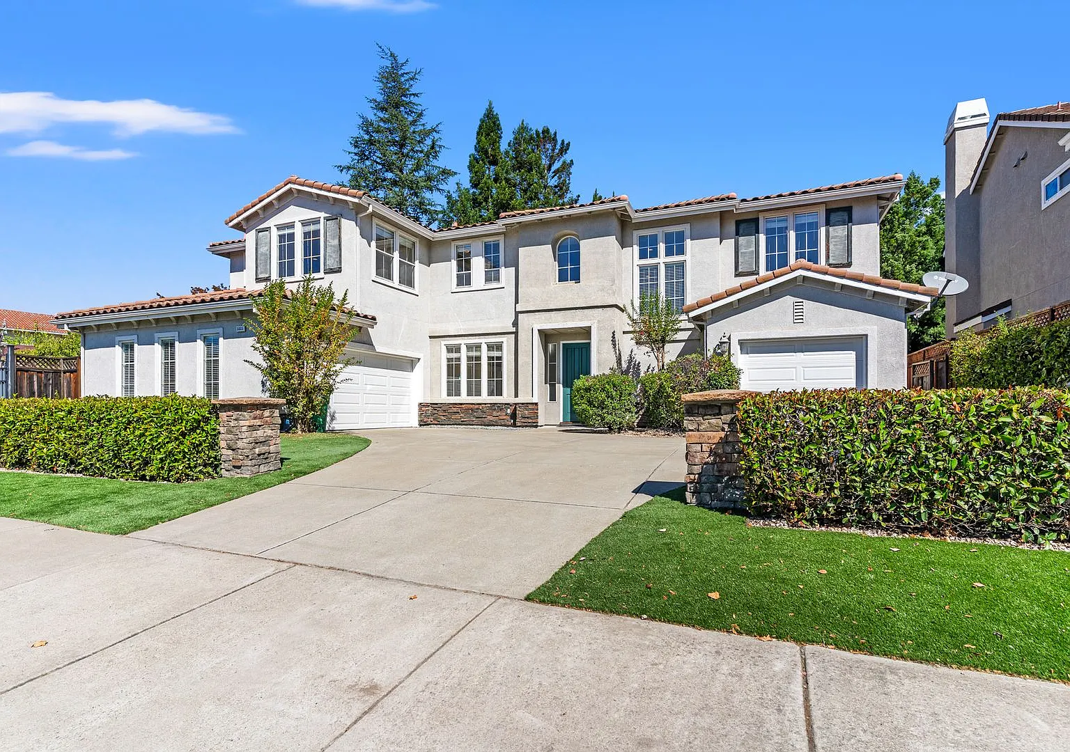 Luxurious 5BD San Ramon Executive Estate | Solar, Tesla Batteries & 3-Car Garage — Photo 1