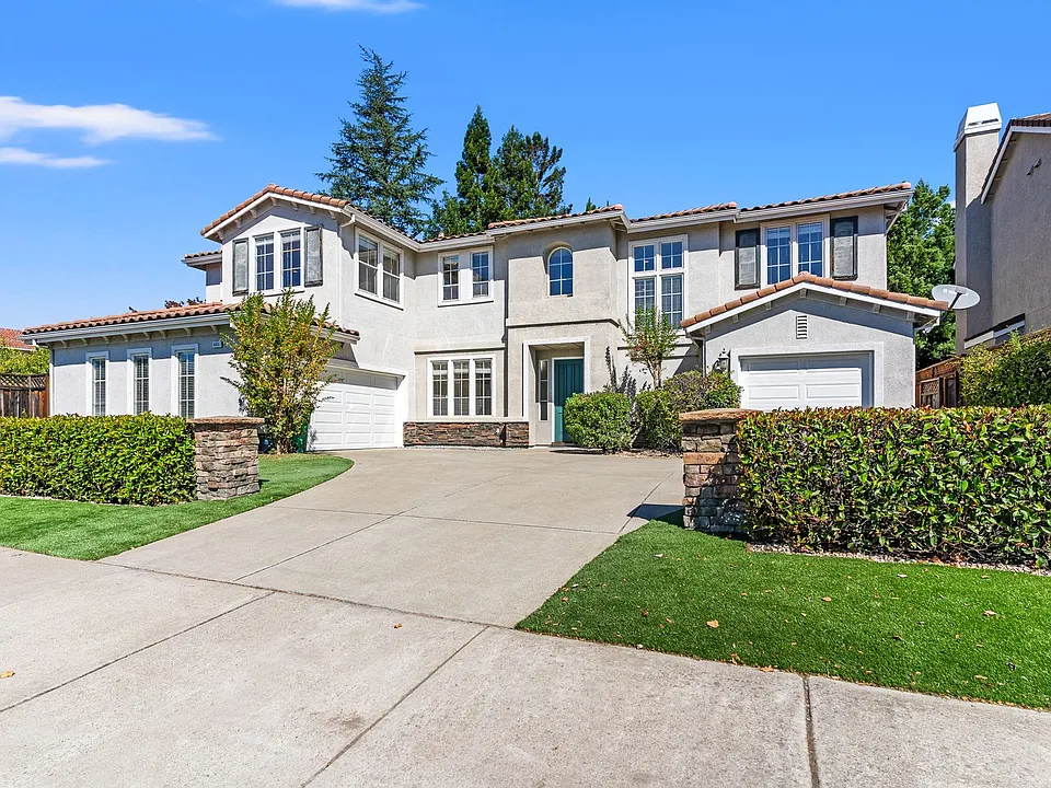 3311 Montevideo Dr