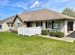 221 Charlotte Ln, New Castle, PA 16101