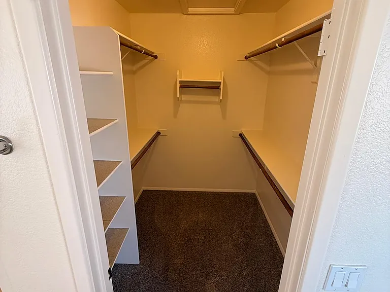 4556 E Charleston Ave — Photo 20