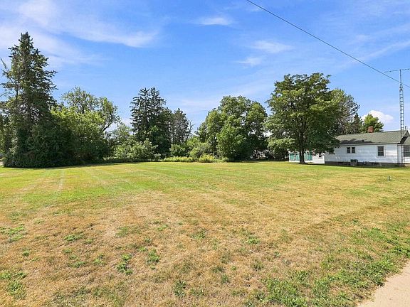2nd image of 2251 W GRAND AVENUE