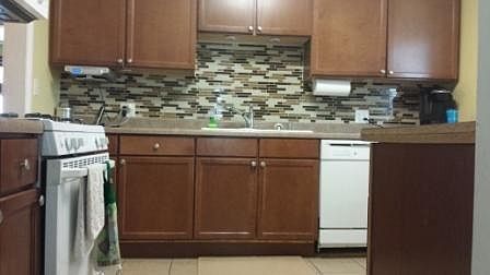 4th image of 1001 Georgianna St
