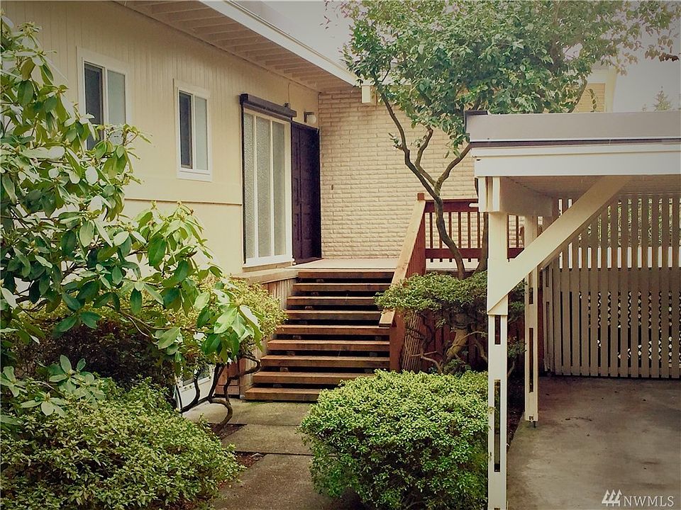1st image of 1104 170th Ave NE