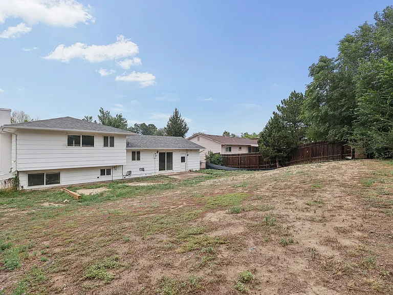 3849 Mariposa St — Photo 27