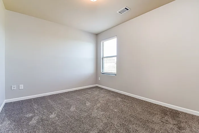 424 Concord Ter — Photo 15