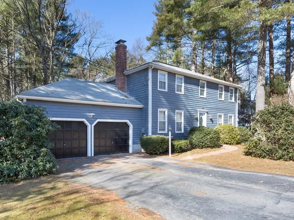 8 Evergreen Ln, Walpole, MA 02081