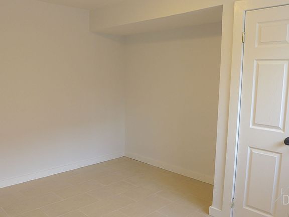 2nd image of 674 Lexington Ave #0A