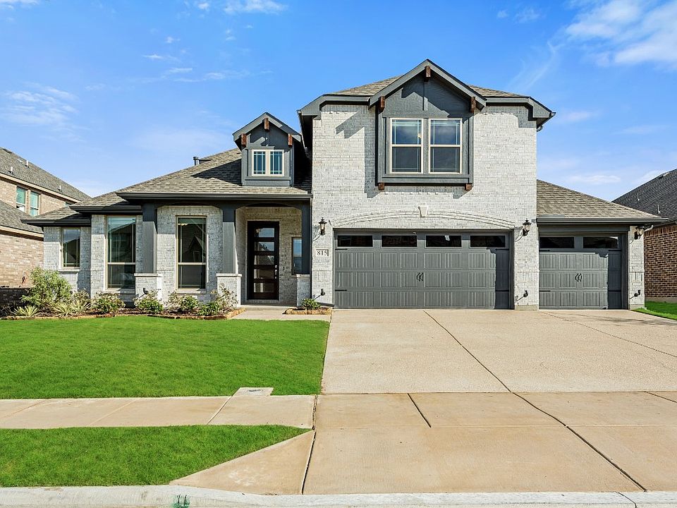 1st image of 815 Dove Haven Ln