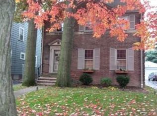 3812 Montevista Rd, Cleveland Heights, OH 44121