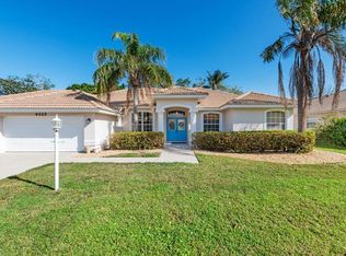 4025 Giannini Ln, Sarasota, FL 34233