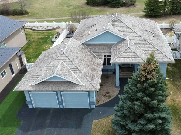 147 N Alexander Cres, Red Deer, AB T4R 2R7
