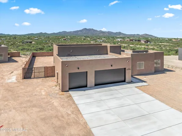 1180 N Range Rider Pl, Vail, AZ 85641