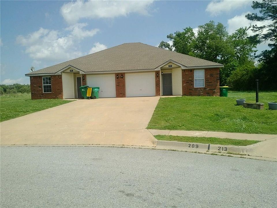 1st image of 300 Graystone Cir