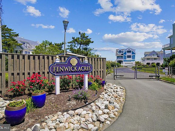 4th image of 37138 Ocean Park Ln