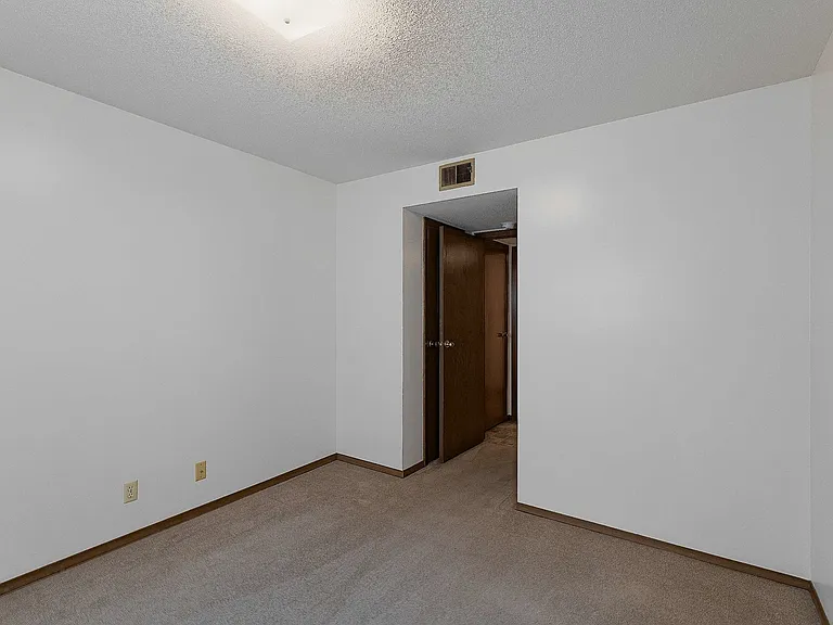 1728 S 14th St #5 — Photo 13