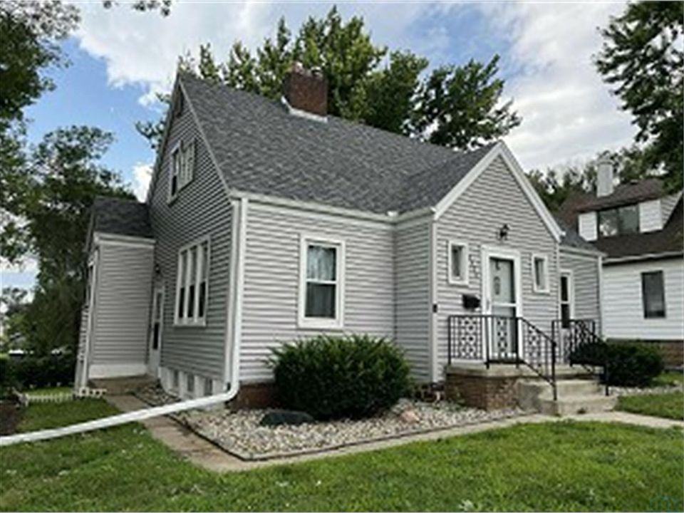 1st image of 3920 Stone Ave
