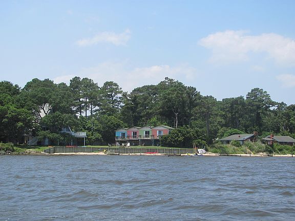 5th image of 104D Tolers Ln