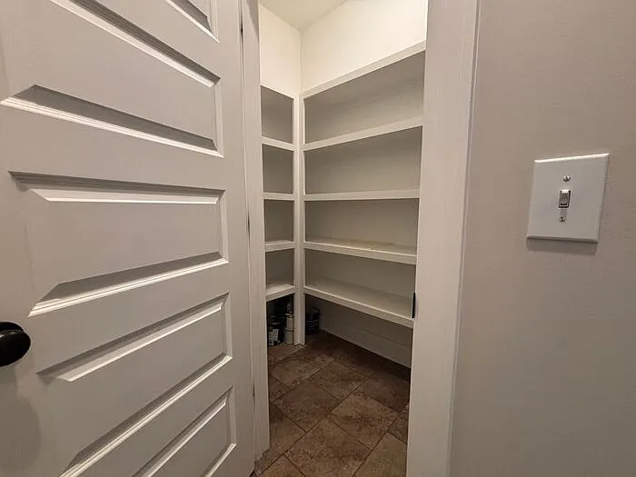 100 Middy Ln — Photo 15