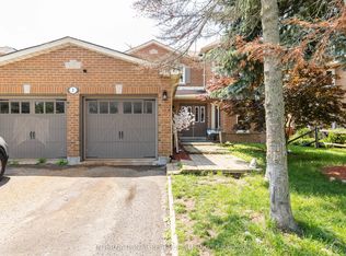 2 Hook Ct, Barrie, ON L4N 7H7