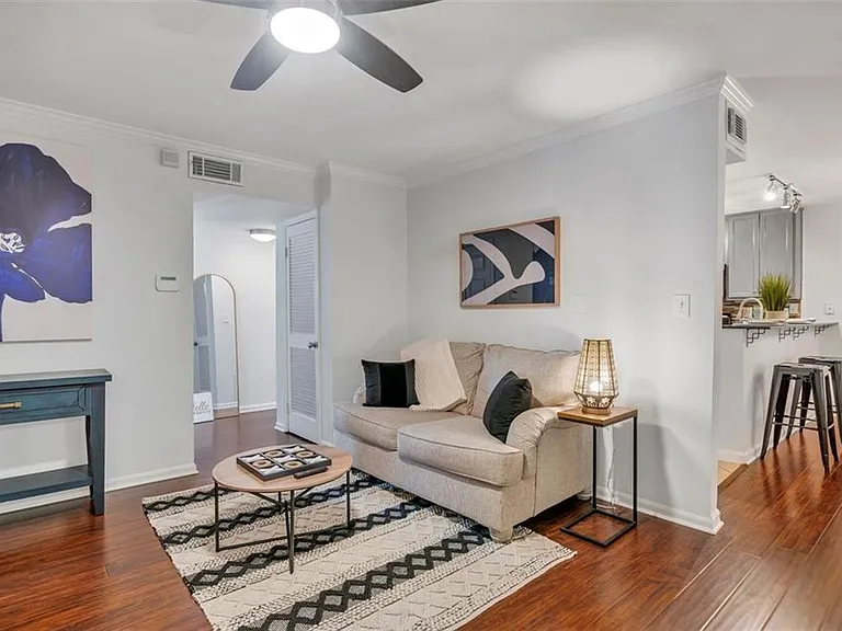 1445 Monroe Dr NE #F15 — Photo 3