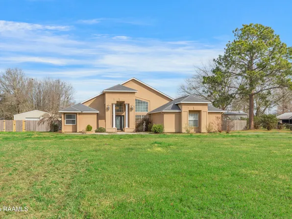 1210 Ashley Dr, New Iberia, LA 70560