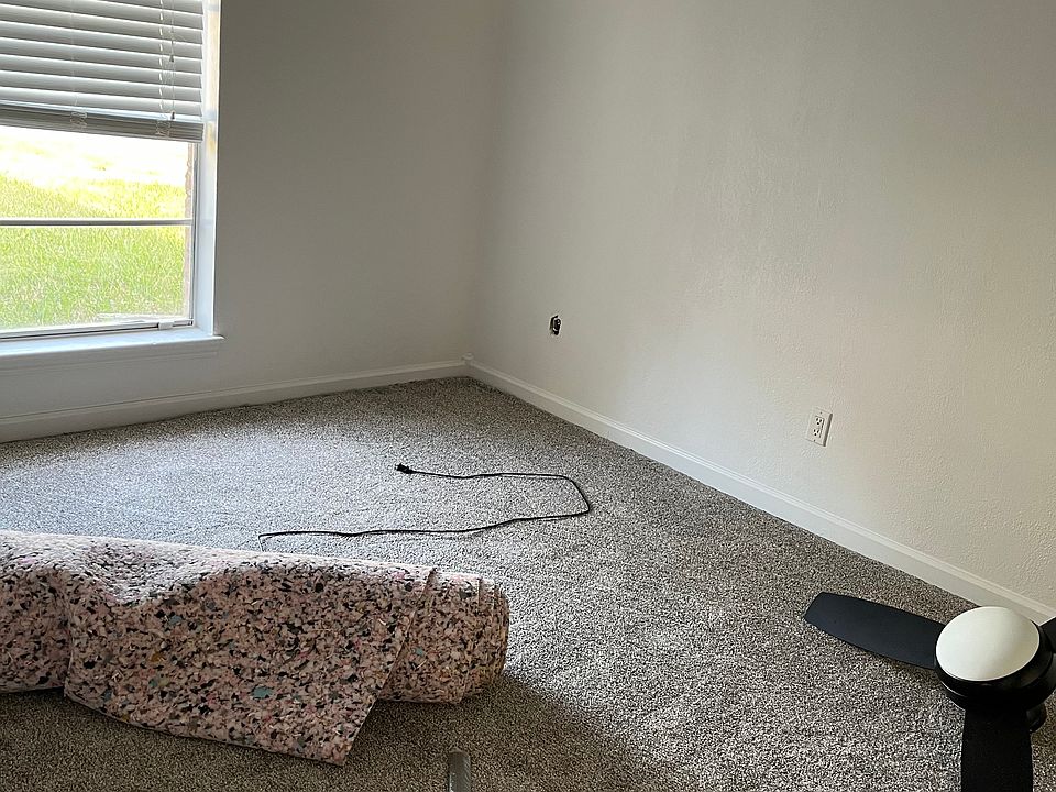 2nd image of 7009 Powderhorn Ct