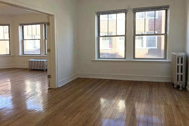 5034-5046 S. Woodlawn Avenue — Photo 24