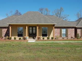 23910 Jacock Rd, Slaughter, LA 70777