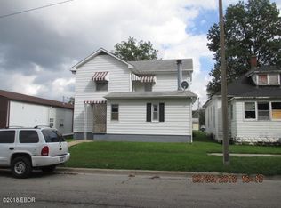 525 S Locust St, Centralia, IL 62801