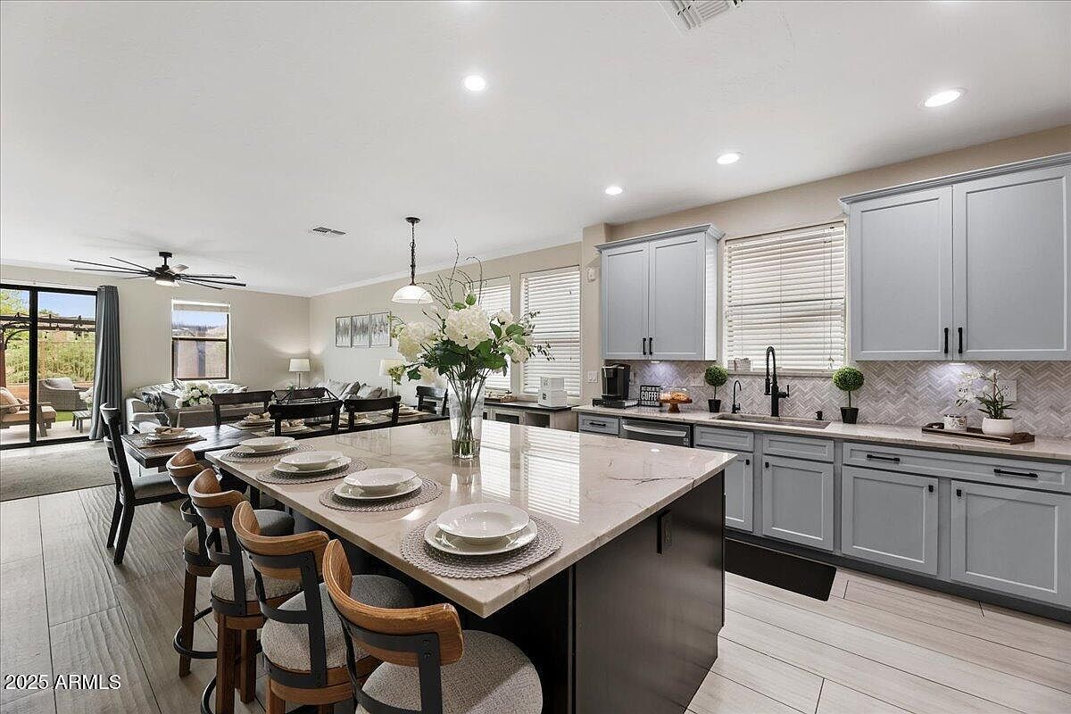 1841 E PATRICK Lane, Phoenix, AZ 85024 | Zillow
