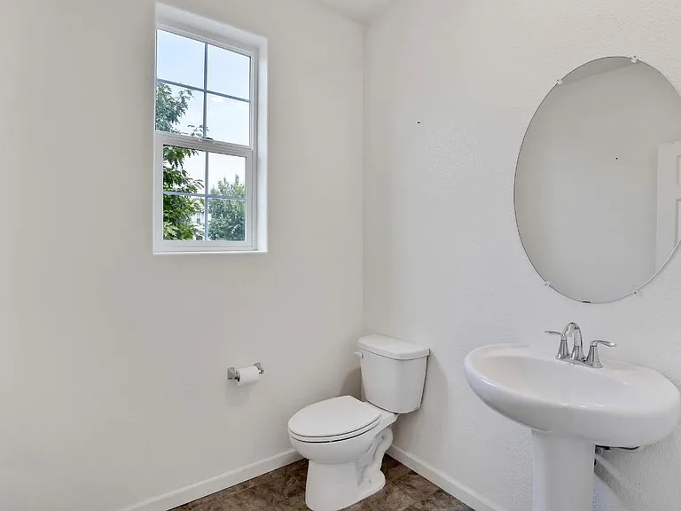 11030 International Dr — Photo 18