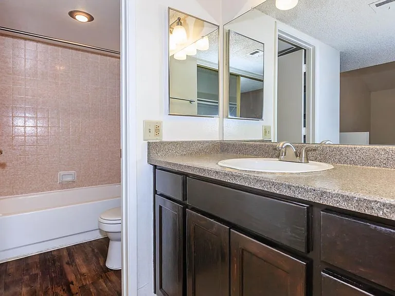 Rio Cancion Apartments — Photo 115