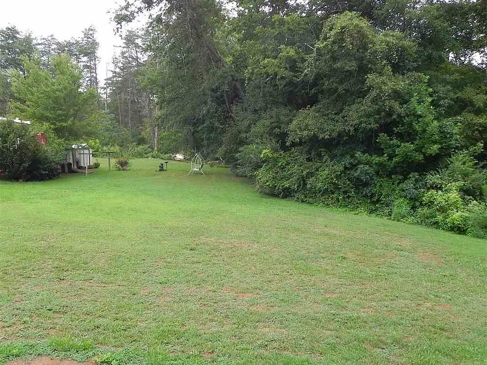 2nd image of 4220 Mountain View Cir
