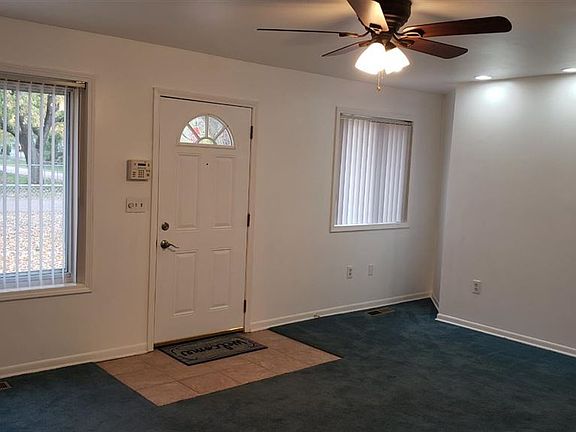 3rd image of 405 Woodlawn Ave