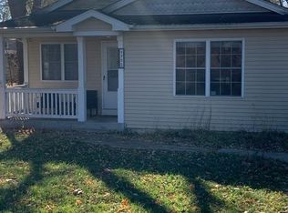 4705 McCullom Lake Rd, McHenry, IL 60050