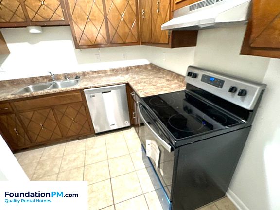 4th image of 1266 Royal Oaks Cv