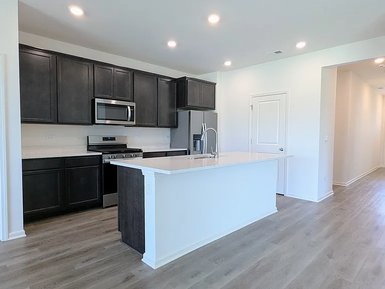 1194 Wood Lily Ln — Photo 3