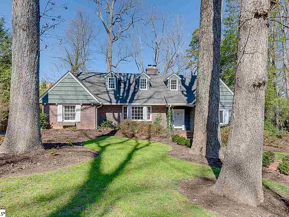 2nd image of 105 Indian Springs Dr
