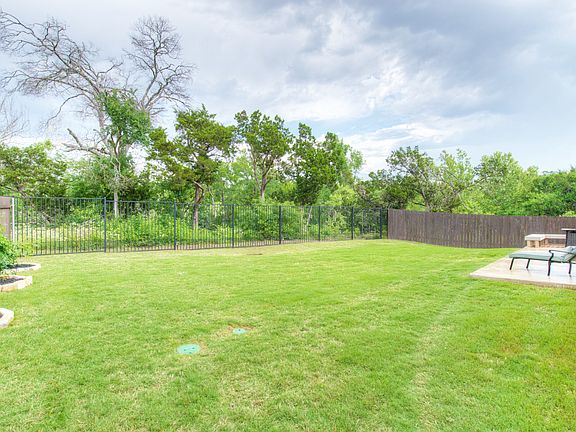 3rd image of 3215 Herradura Dr