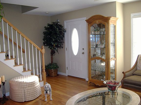 Living Room-Hardwoods