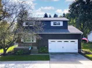 35600 Bainbridge Rd, Solon, OH 44139