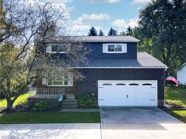 35600 Bainbridge Rd, Solon, OH 44139