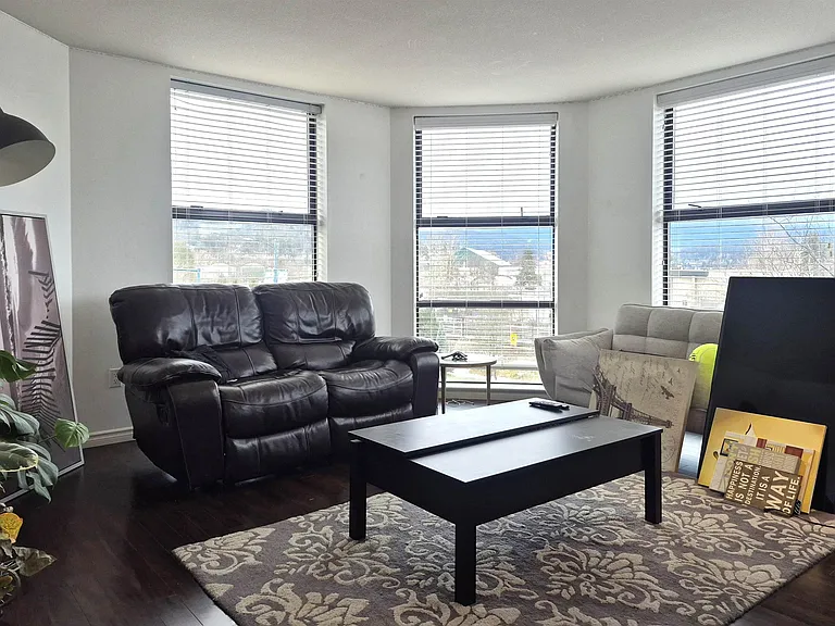 84 Grant St #2010 — Photo 4