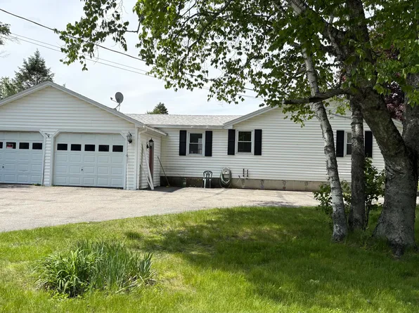 2 Sunrise Circle, Augusta, ME 04330