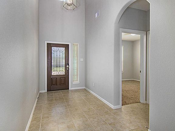 5th image of 3015 Westwood Manor Ln