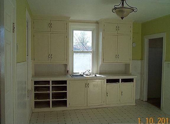 3rd image of 22 Maryland Ave E