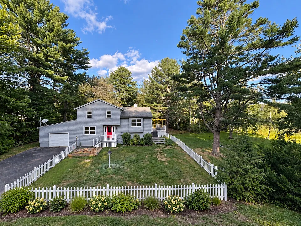 6 Meadow Dr