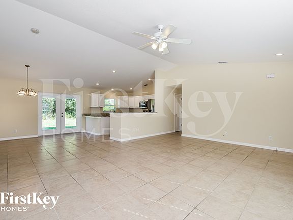 4th image of 12246 Helios Ave