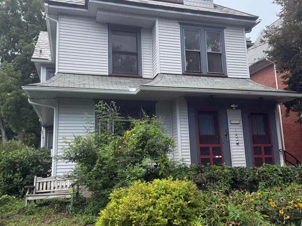 722 Scott St APT B, Stroudsburg, PA 18360