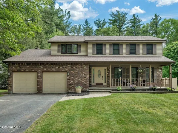 56 Via Da Vinci, Clifton Park, NY 12065